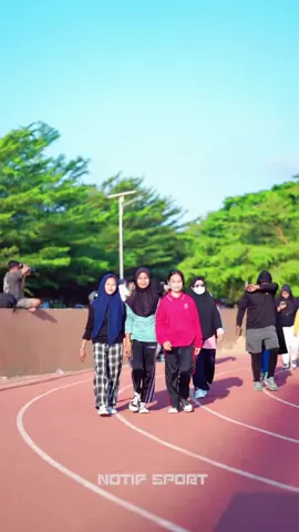 Sopport and follow. Instagram & fotoyou ⬇️⬇️⬇️⬇️⬇️ @notifsport_ @notifsport_ @notifsport_ #fotoyou #Running #runningday #tiktok #fyp 