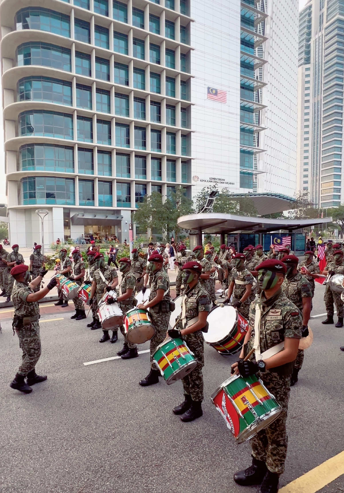🇲🇾 INILAH BARISAN KITA #9ramdpara #17ramdpara #brassband #merdeka68🇲🇾 #angkatantenteramalaysia 