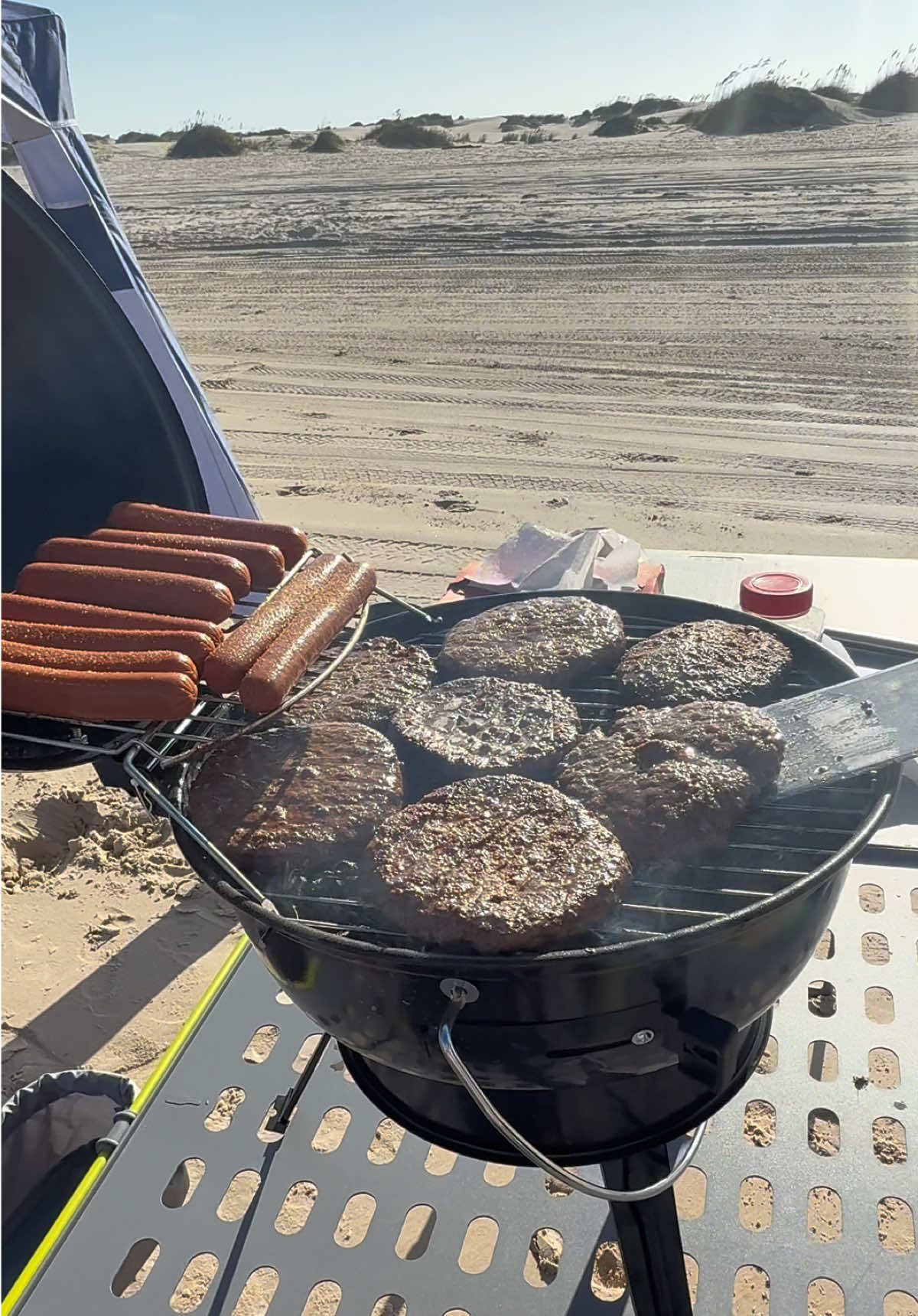 When the cookout turns into a fall-out 🍖😂 #bbq #epicfail #nopasanada 