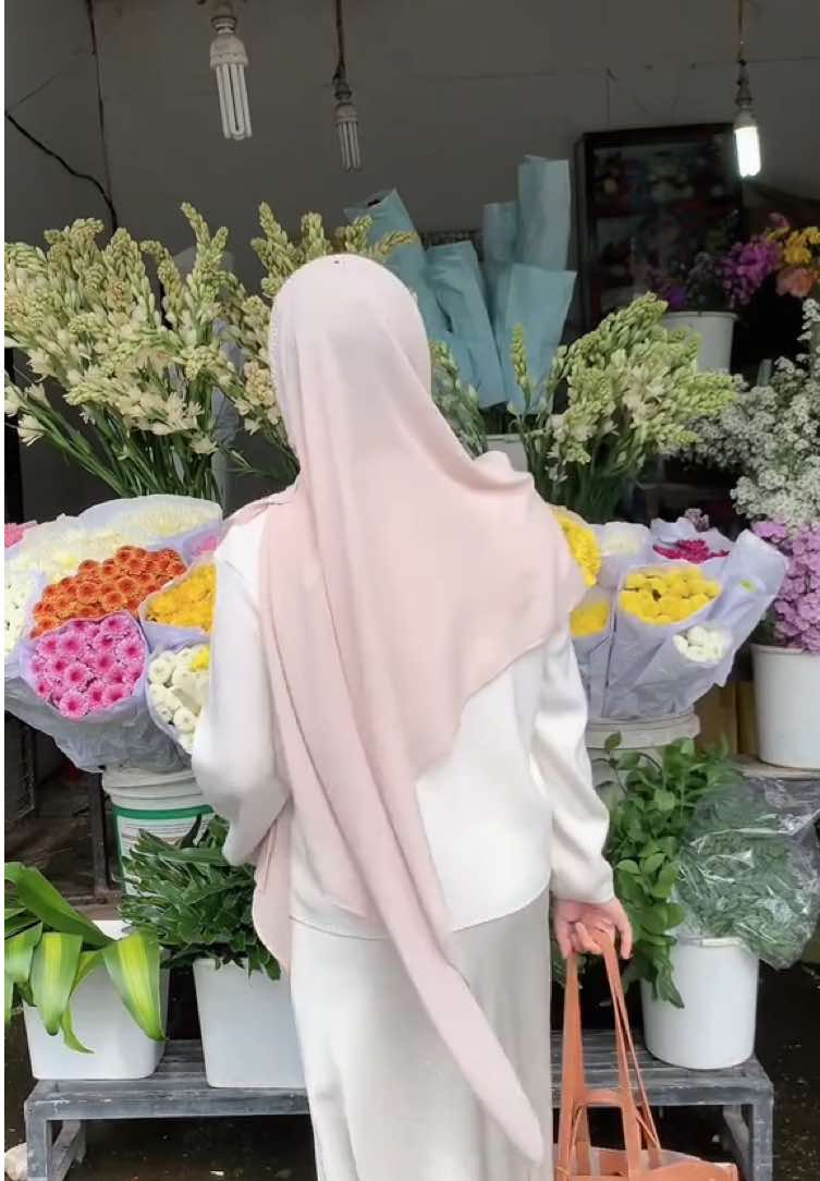 Maasyaallah💓#outfitmuslimah#outfitideas#pashmina#hijabstyle#ootdhijabstyle 