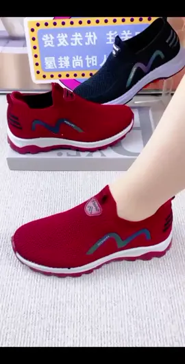 Sepatu sneaker wanita pria yang cantik dan nyaman dipakai untuk aktivitas  #sepatu #sepatusneakers #sepatumurah #sepatuwanita 