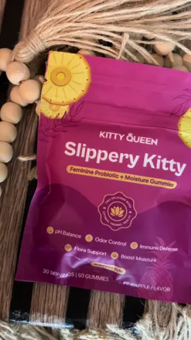 #slipperyelmforwomen #probiotics #womensvitamins #slipperykittygummies #kittyqueen
