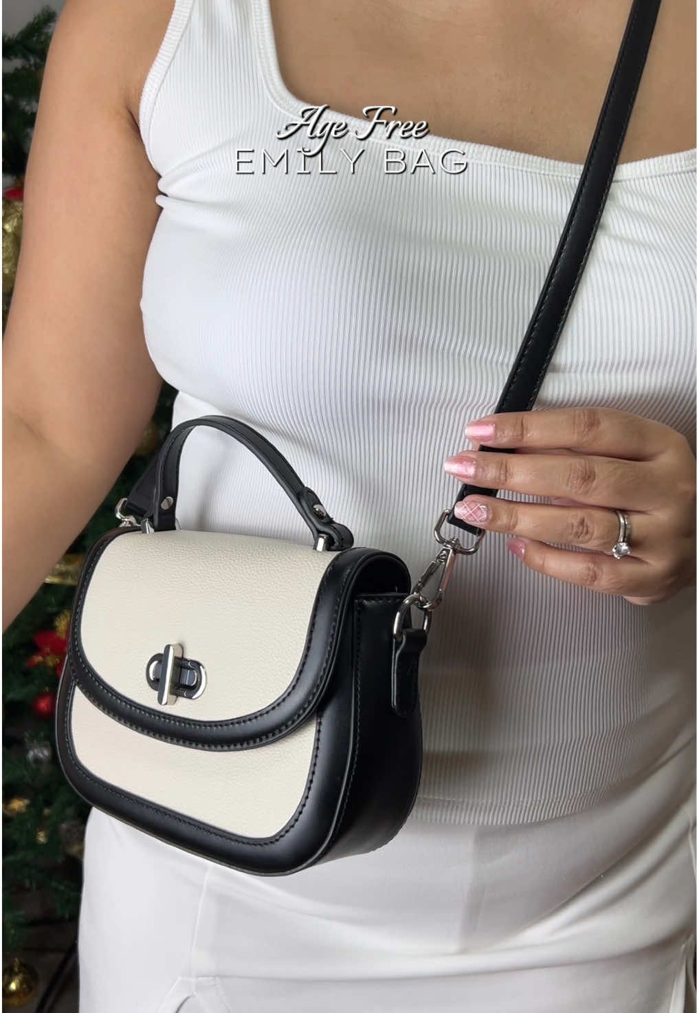 Emily Bag from @AGE FREE.ph! So pretty and classy in color black & white 😍🫶 #agefree #agefreebag #agefreeemilybag #classybag #blackandwhitebag 