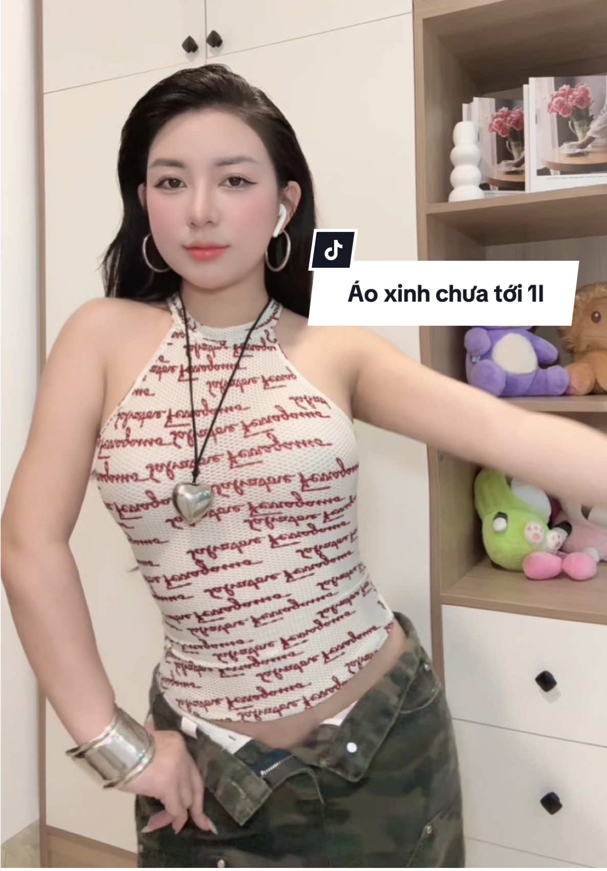 Trông có gu hẳn chỉ với 1 cái áo 