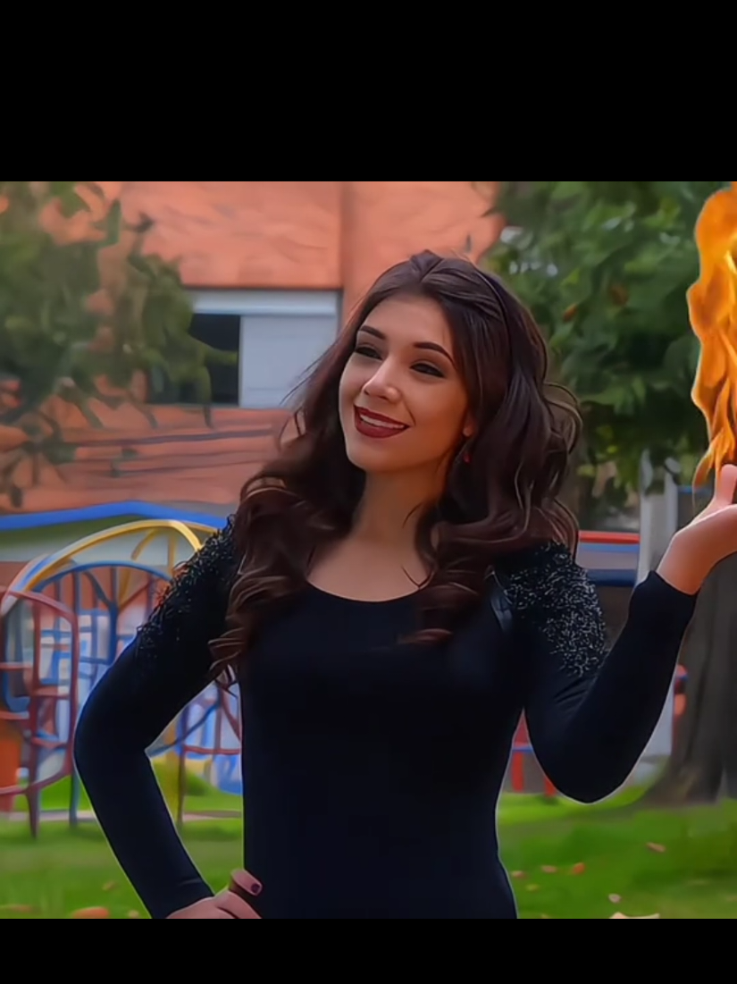 #luciachicavampiro #chicavampiro #chicavampiroedit #nãoflopa #fyp 