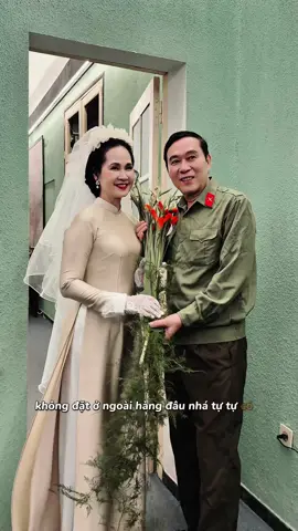 NSND Lan Hương và NSƯT Đỗ Kỷ tái hiện lại đám cưới xưa trong dự án Yêu áo dài, yêu đất nước kỷ niệm 80 năm quốc khánh 2/9 @NS Lan Hương - Đỗ Kỷ  📸 @Chiu cùng Sơn 🥴  #yeuaodaiyeudatnuoc #aodaitulip  #a80 #tuhaovietnam #nsndlanhuong 