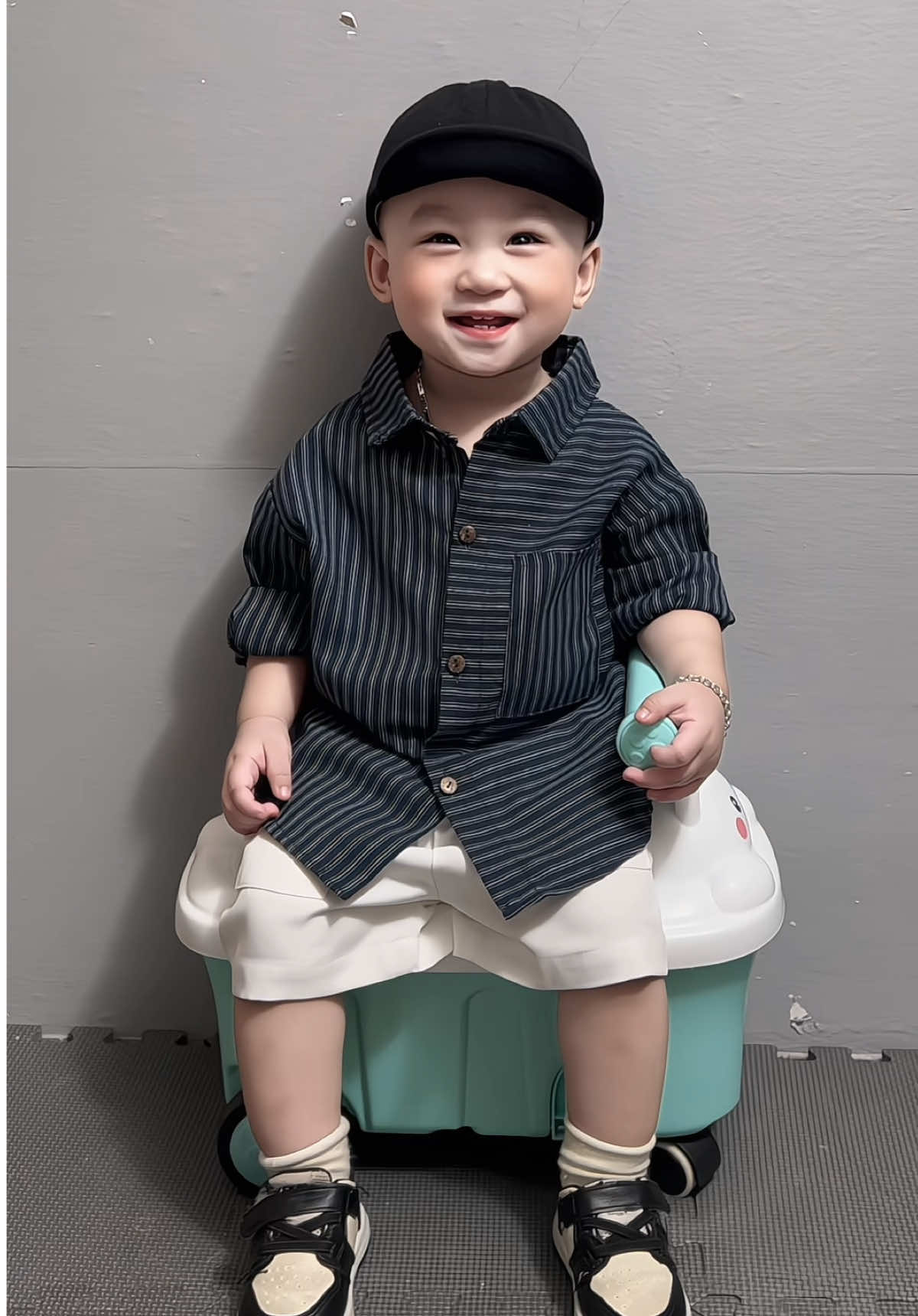 Màu này sáng da lắm các mom ơi, mà sạch sẽ, đẹp sang nữa ạ🥰🥰 #xuhuongtiktok #embedangyeu #somichobe 