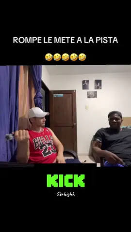 JAJAJAJAJAJJAJAJAJAJAJAJAAJJAJA QUE SE TENGAN DURO EN LA BATALLA DE GALLOS JAJAJAJAJAJAJA #saraclips #rompe #cali #westcol #freestyle 