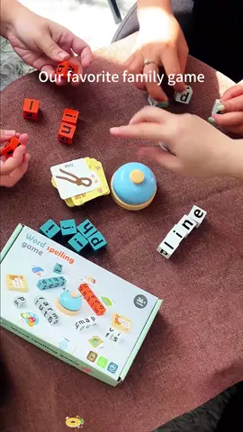#tiktokshop #fouryou #funny #win #toys #kidsgifts #wordspellinggame #cards 