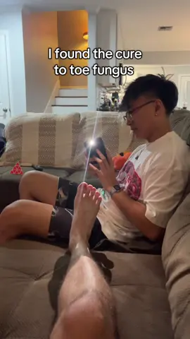 That’s crazy  #lunavia #toes #fungus #feet 