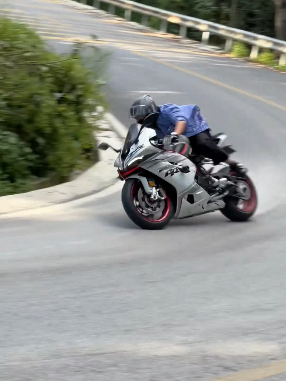 xém xíu nữa là ton rồi #thichxedep #bmw 