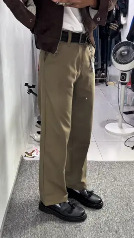 Chino cuttingan loose pants cakep #outfitideas #chinos #celanachinos #loosepants 