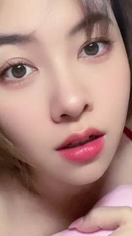 Nè… nay e ở nhà một mình 🤭🤭🤭