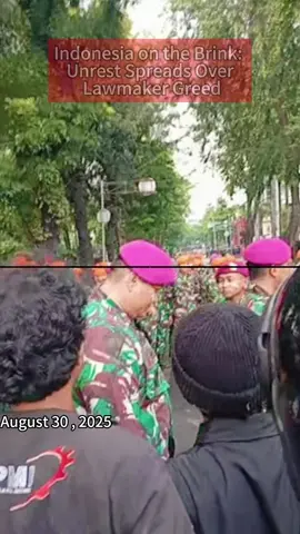 In August 2025, large-scale demonstrations erupted in Jakarta, the capital of Indonesia, with thousands gathering near the Parliament complex. #IndonesiaProtest #Jakarta #WorldNews #Demonstration