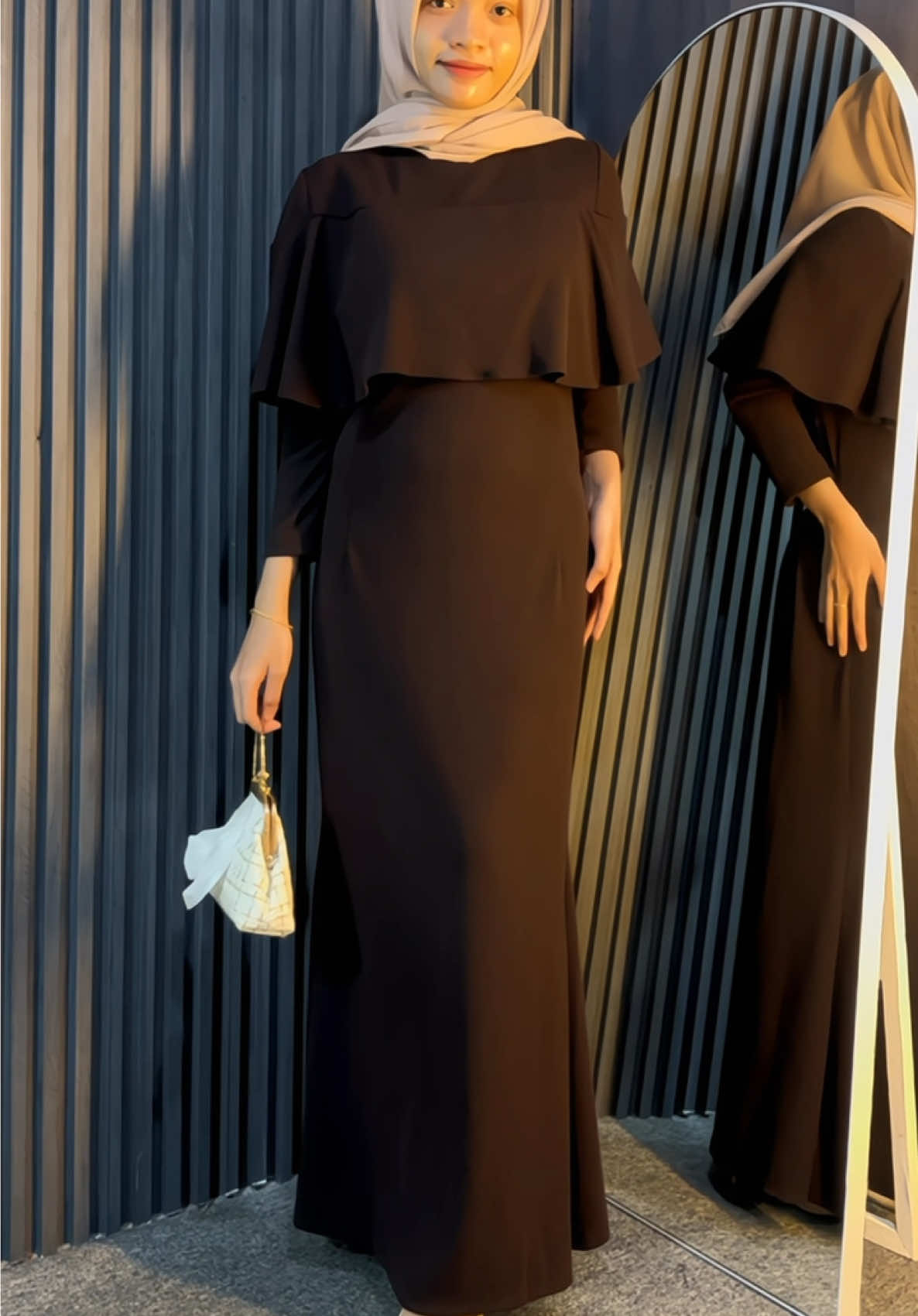 dress elegant dengan model yg cantik #dress #dresswanita #dresskekinian #dresscantik #dresselegant 