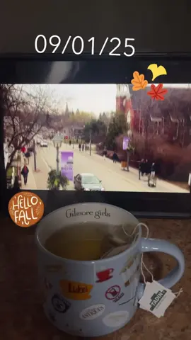 Some hot tea before bed on this 12:00am September 1st night rewatching #gilmoregirls #gilmoregirlstiktok #fyp #september #virgo 🍂🍂🍂❤️❤️ 