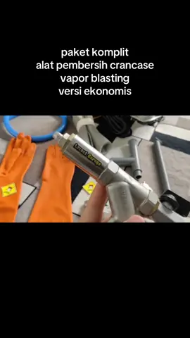 Paket kumplit vapor blasting versi ekonomis Fullset terdiri dari - mesin pompa (merk bonchi / somy tergantung stock yg ready) - Pipa set mesin (RUCIKA)  - Selang triliun superflex 1m (tebal 3mm)  - Kleman selang (2pcs)  - gun vapor stainless - stopkontak saklar on off (uticon)  Bonus - sarung tangan karet - saringan kat stainless mesh 30 (50x50) sudah di tes menggunakan kompresor kecil 1HP 26LITER dan pasir BANGUNAN / KALI Untuk hasil tes nya bisa cek  atau youtube LASOET GARAGE Spek mesin - Daya 550tt - Output 2inch Pengiriman packing kayu , di jamin aman sampai tujuan .#fyp #vaporblasting #pembersihcrankcase #pembersihkarat 