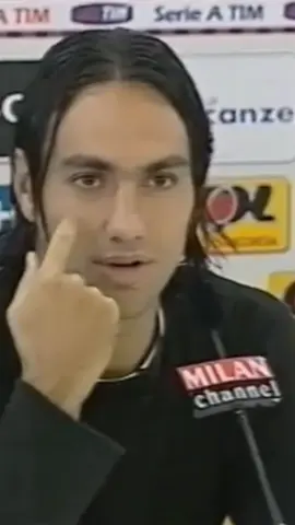 his accent and deep voice #alessandronesta 