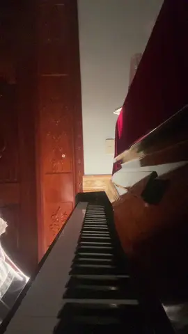 Haru Haru.                                       đánh dc 1 đoạn aaa thông cảm #chippxinggg #piano #haruharu 