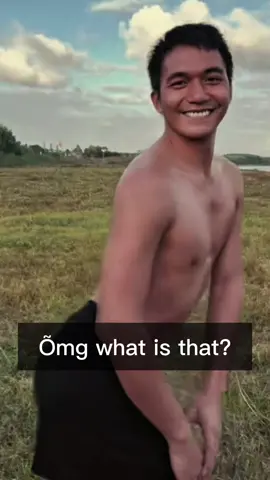 Ảnh dễ thương há kkkk tui trốn trước nhoa 🤣#Fcdonhathoang #Donhathoang #brownbae #viral 