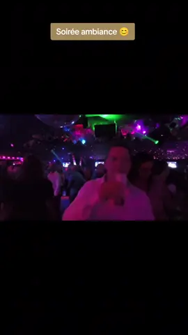 #nightclub #discotheque #detente #fiesta #paris @Tiqua prod 