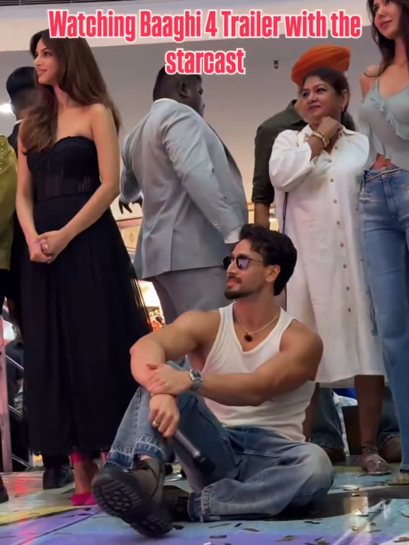 Watching Baaghi 4 Trailer⚡🔥📸 #trending #tiktok #tigershroff #foryoupage #foryou 