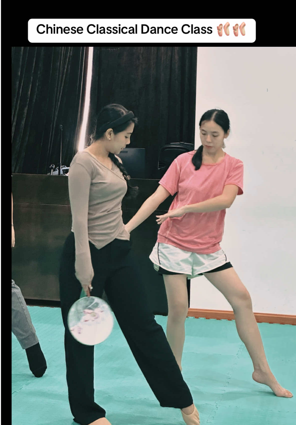 တရုတ်ဂန္တဝင် အကသင်တန်း 🩰💃 Dance instructor - တွယ်တာမြတ်နိုး  #中国古典舞 #Dance class in Myanmar 