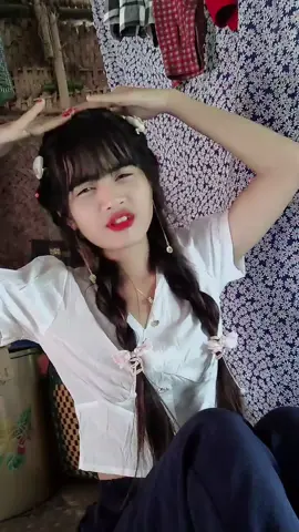 20ပြီလေမငယ်တော့ပါဘူး😁😜ဟုတယ်မလား 😜🤣