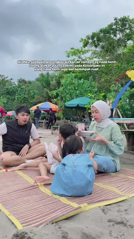 soalnya aku suka jajan dan jalan jalan 