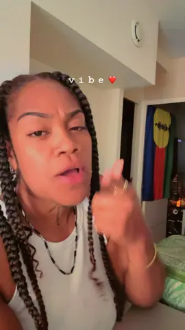 Temps pluvieux aujourd’hui, on reste à la mez à foutre la flemme 😴🤣 vivement le départ pour les vacances 😮‍💨😌 Aoukaaaa ce son là, le temps du goumin 😂😂 jpp annulé 🤣 bonne rentrée les écoliers et bonne reprise à ceux qui taffent 😁☺️ #newcalgirl 