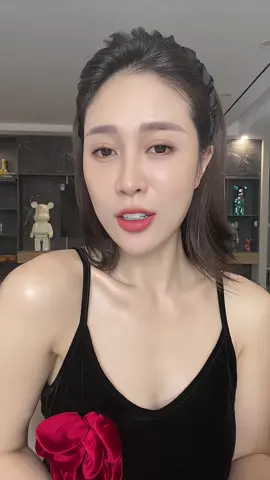 Hoa đẹp thì người thươnggg #xuhuong #camnhungdaily #bodyoil #moawmoaws 