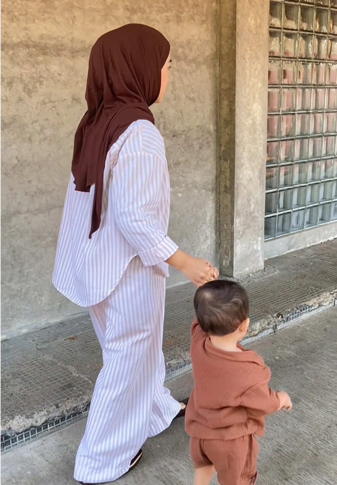 Oneset anak by @Kei Kids #onesetstripe #setelankemeja #setelanwanita 