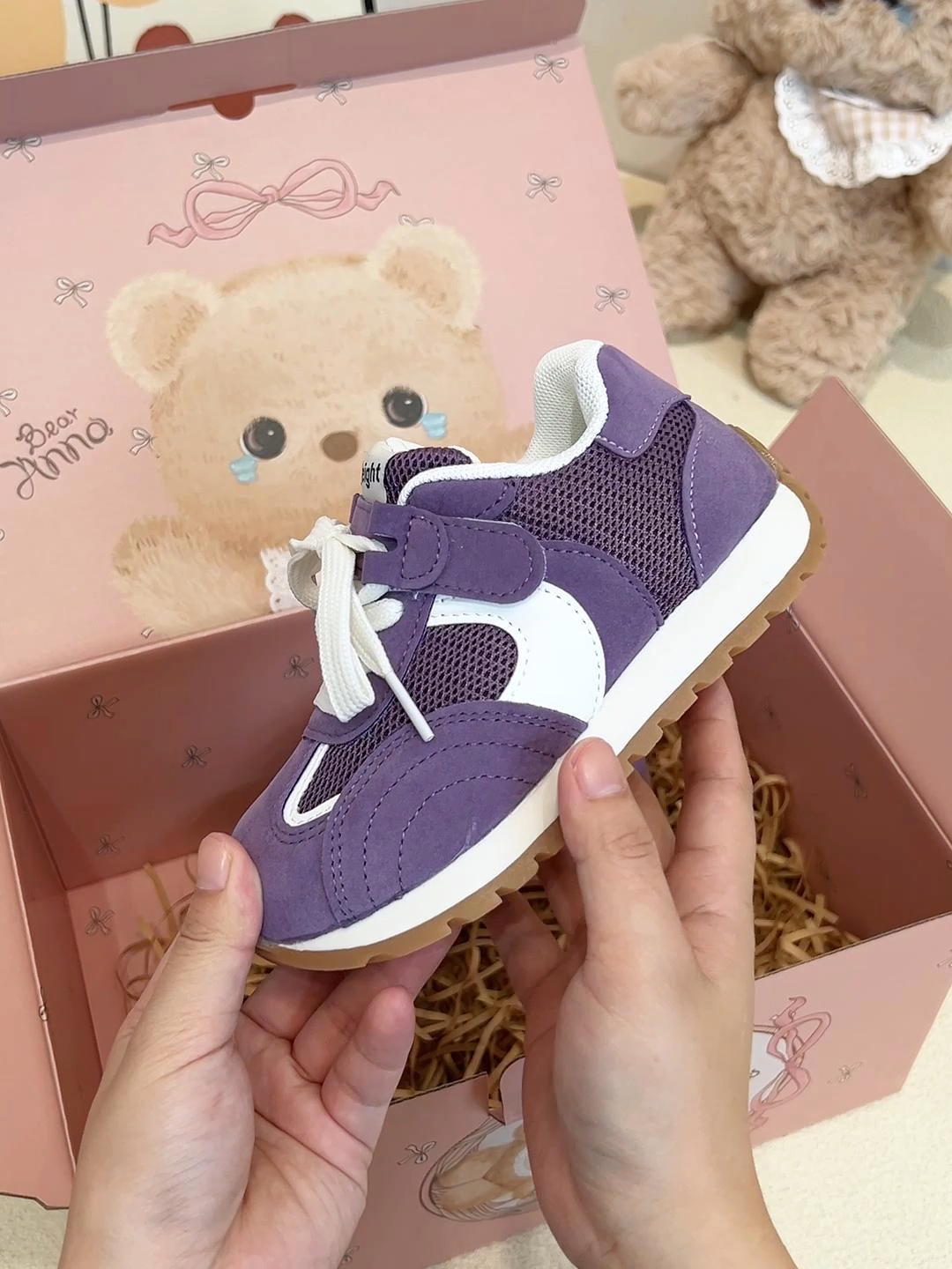 🍭 Sepatu gemes yang bikin outfit makin manis.#ootdanak #sepatuanaklaki #sepatuanak #sepatuootd #fashionanak #shoeskids #sepatucowocewe #shoesrecommendation #sepatuunisex #sepatuimport #ootdfashion #sepatuanakhits #outfitinspiration #babyfashion #cekoutsekarang #fashiontiktok #anaksekolah #kidsootd #sepatukeren #shoes