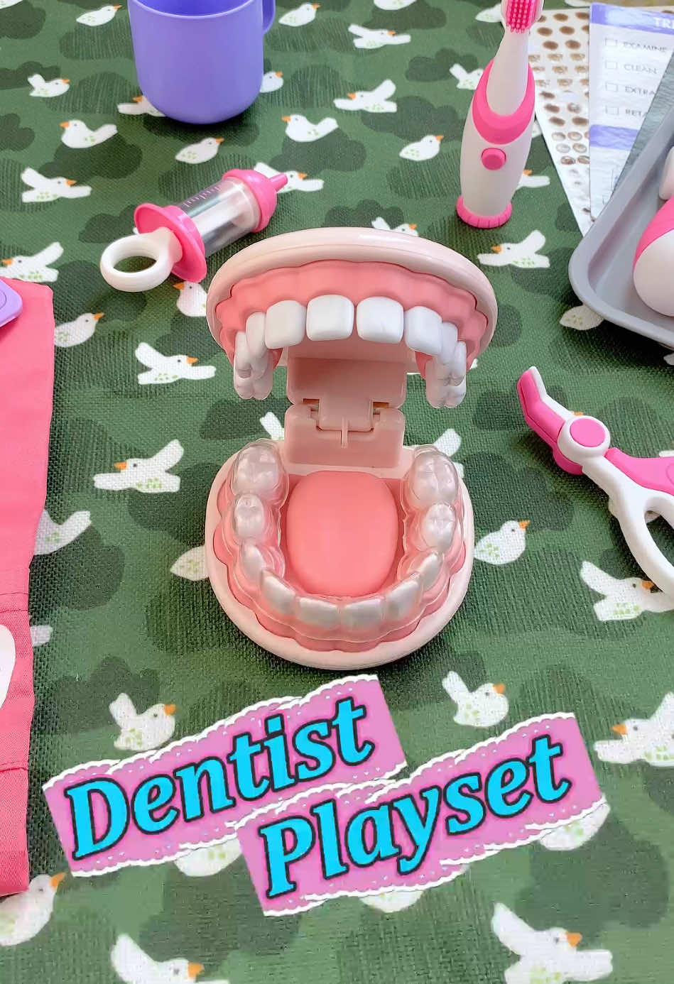 Especially great if you have a little one getting ready for their first dentist appt!!#pretendplay #kidstoys #kidsplayset #toddlergiftideas #dentistplayset 