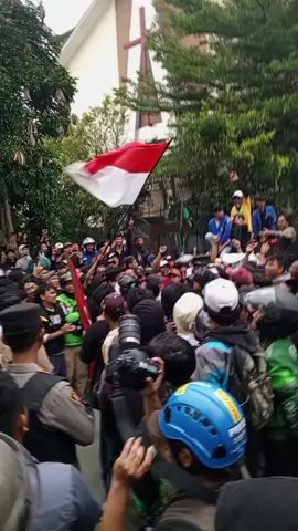 Kita masih menyuarakan Aspirasi kita #indonesiabersatu #indonesiadaruratkeadilan #dprri #kotasukabumi 