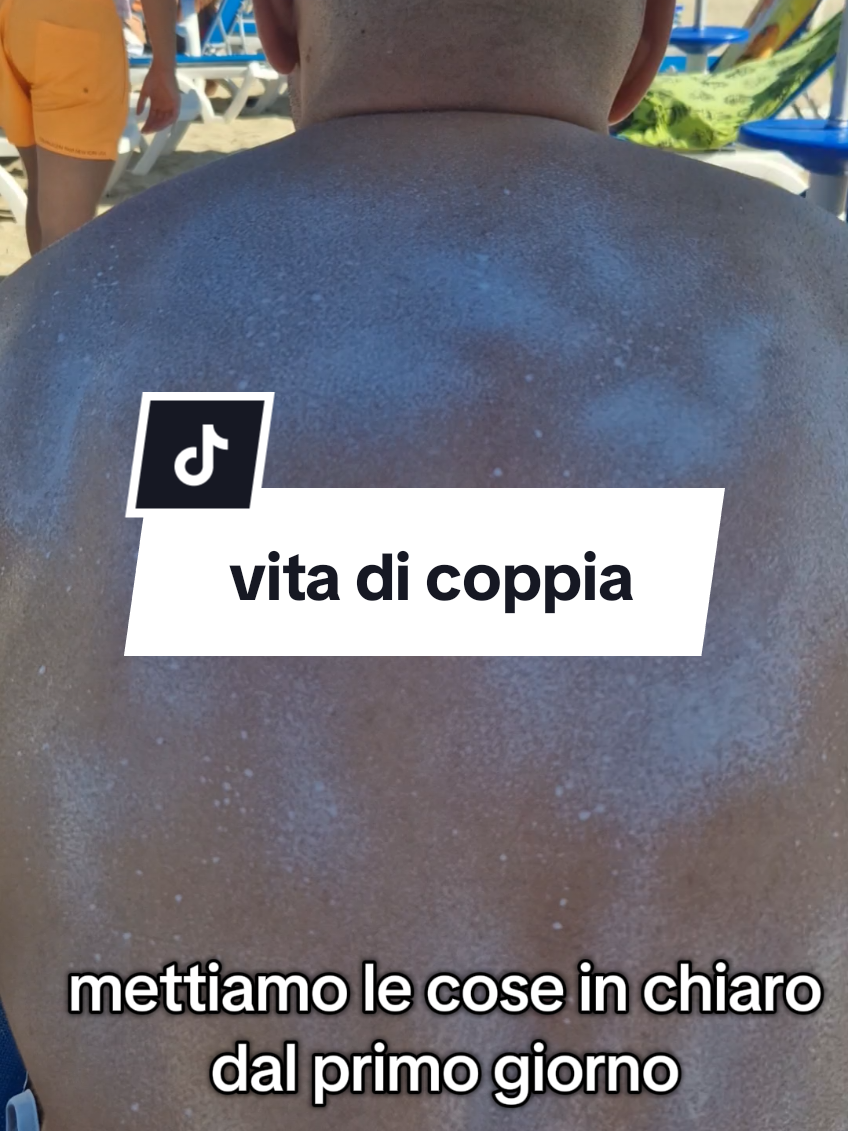 meglio mettere le cose in chiaro dal primo giorno #3voltemamma #vacanze #vitadicoppia #ironia #maritoemoglie 
