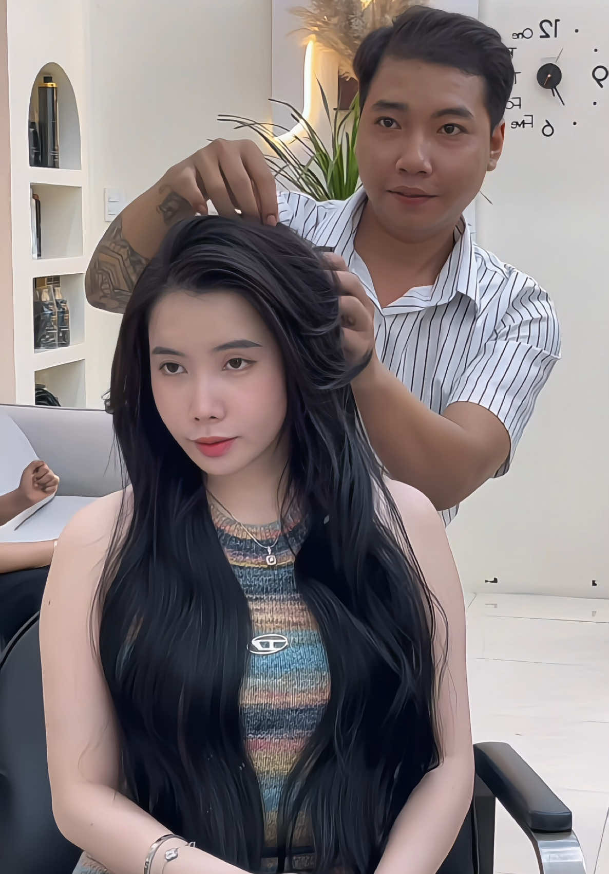 🌺mẫu uốn xoăn sóng lơi thượng Hải đặc điểm dể chăm sóc tại nhà giúp chị tự tin thêm phần sang trọng SALO lee luôn đặc chất lượng sản phẩm ra hàng đầu _______________________📩 ĐẶT LỊCH NHẬN ƯU ĐÃI✨️ Lee Hair Salon ✨️ Ðc: 155 Nguyễn Trung Trực-Phường 2-Tp Sóc Trăng