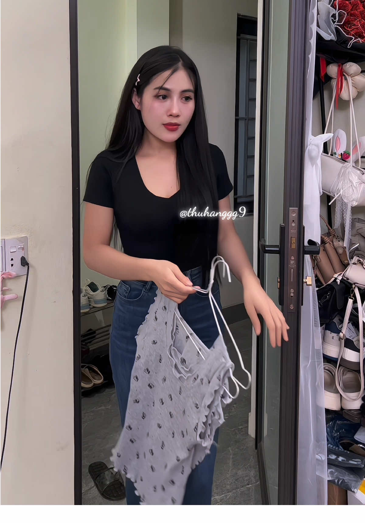 Ở lại thì mệt mỏi về quê trồng rau thì mệt hơn 😒 #thuhằnggg❤️ #bacninh #samsung #sdv #Vlog 