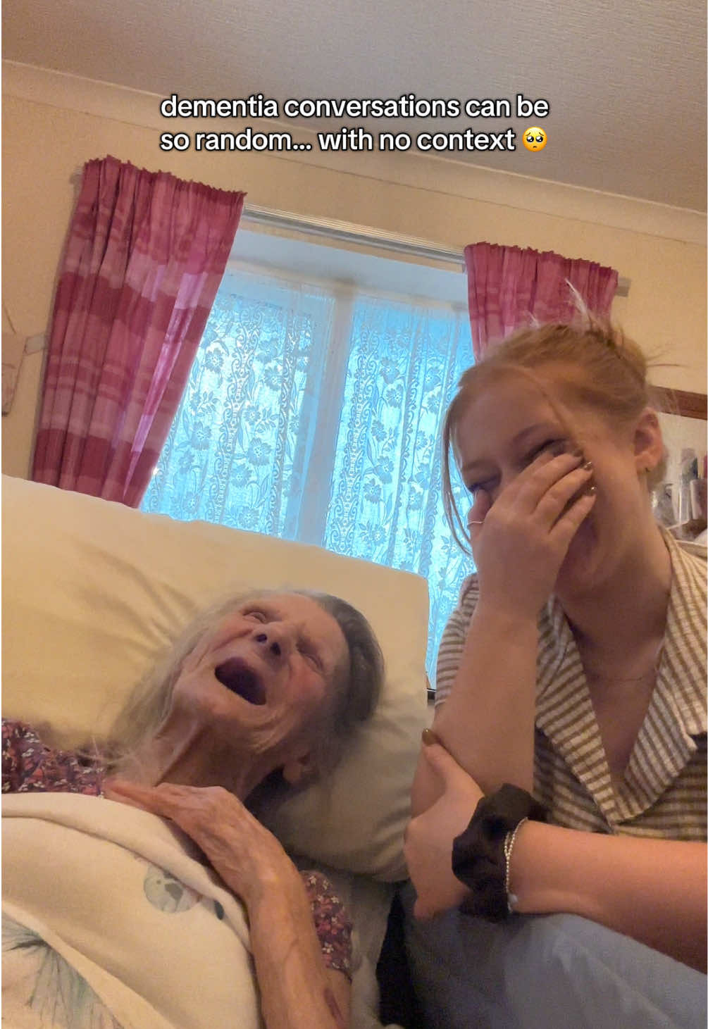 Some dementia chats can be so random… but we just roll with it 🥺❤️‍🩹 ••••• #dementia #dementiaawareness #alzheimerscare #alzheimers #littlejess 