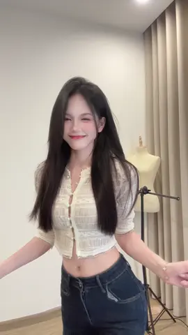 Đã lâu k cho ả lên sóng :))