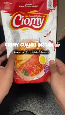 Bedanya sama kemasan cup cuma ada di mie nya ternyata guys! Kalo kemasan pouch pake mie kuning, kemasan cup pake mie putih. Mau di spill? #ciomykereta #ciomyofficial #ciomycuanki #ciomypouch #ciomy 