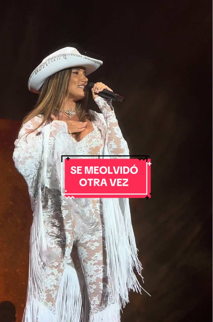 En el lugar de siempre…siguiéndote a donde vayas ❤️ @India Martinez  #indiamartinez #semeolvidootravez #bahiasound #aguachiletour #cadiz 