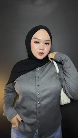 Nemu lagi cardigan bagus harga murce look simple😙🩶✨ #cardigan #cardiganoutfit #cardiganwanita #outfitsimple 