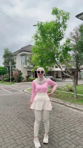 Kaos olah raga wanita 🤍 #ootdfashion #ootdhijab #kaosolahragawanita #fypviralシviral #olahraga 