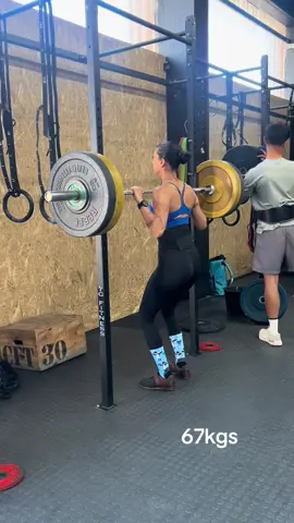 Please ignore the form 😭 #frontsquat #weightlifting #crossfit #flasebayfitness #gym 