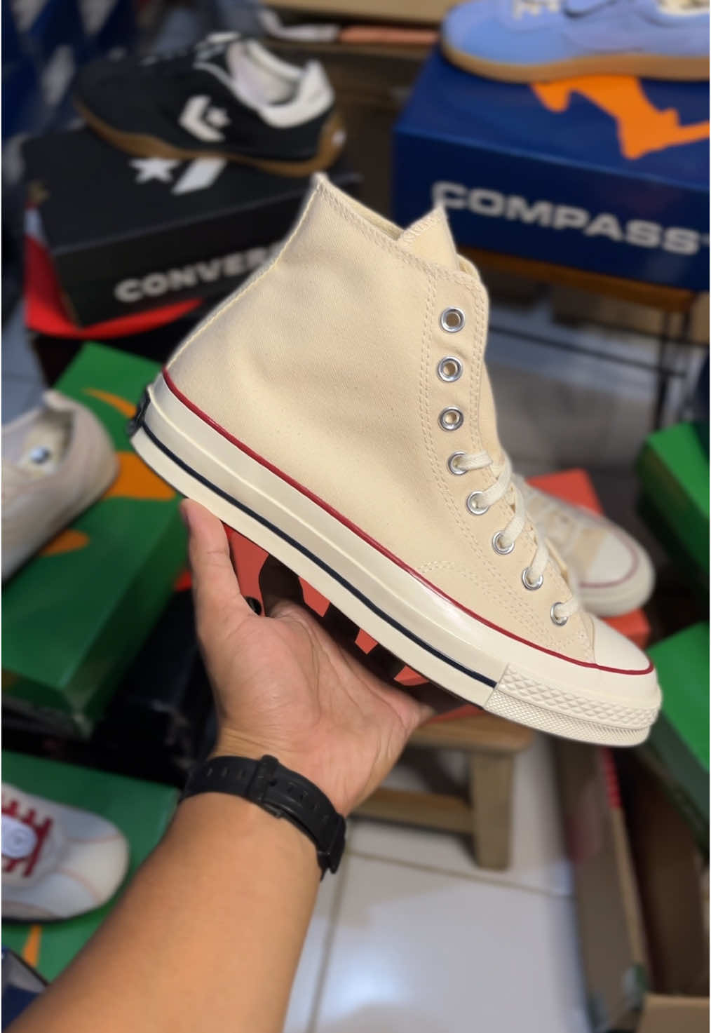 CONVERSE 70’S HIGH ⚪️ PARCHMENT ⚪️ Size : 37/38/39.5/41.5 #converse #sneakers #converse70s #cream #white #fyp 
