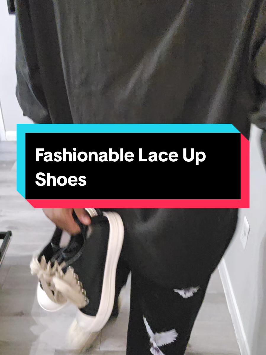 Fashionable Lace Up Shoes