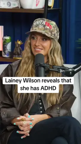 Lainey Wilson w Theo Von