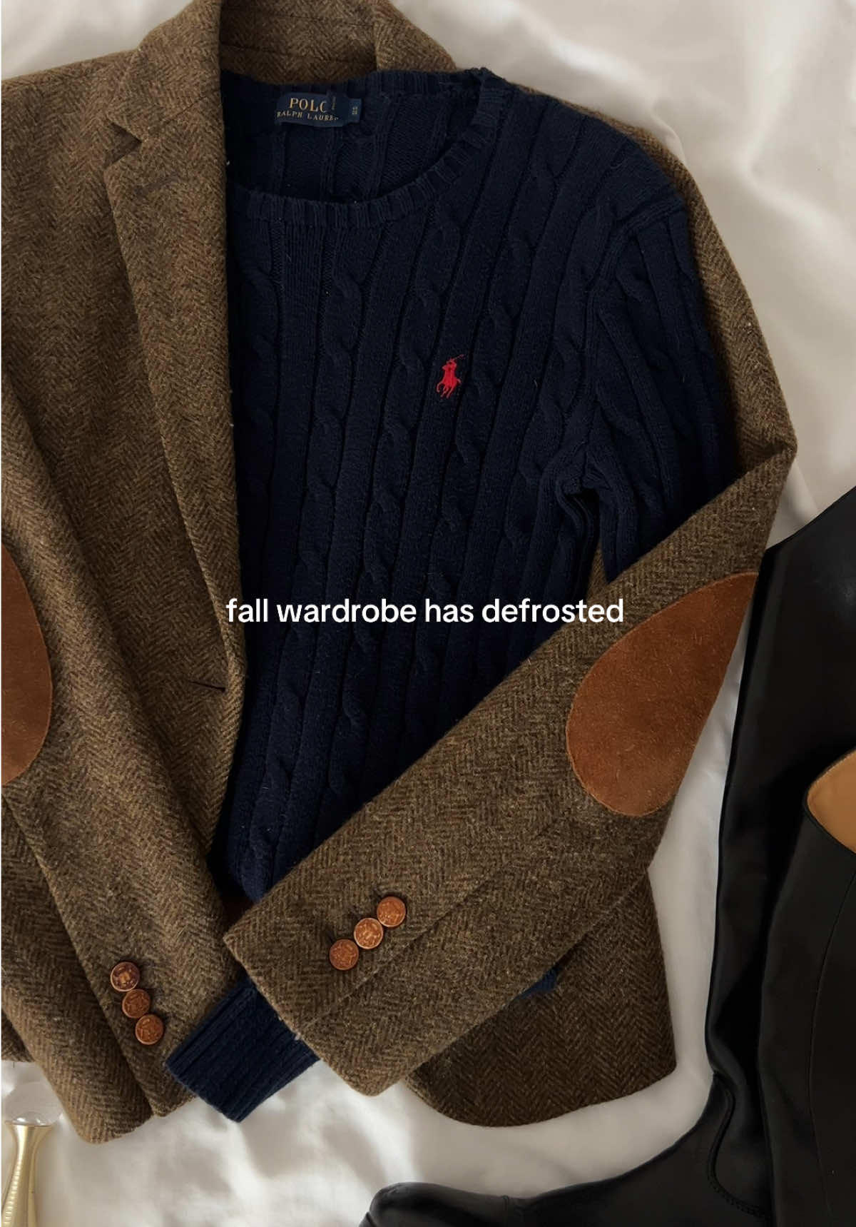#fallwardrobe #ralphlauren #knitsweater #englishcountryside #katemiddleton 