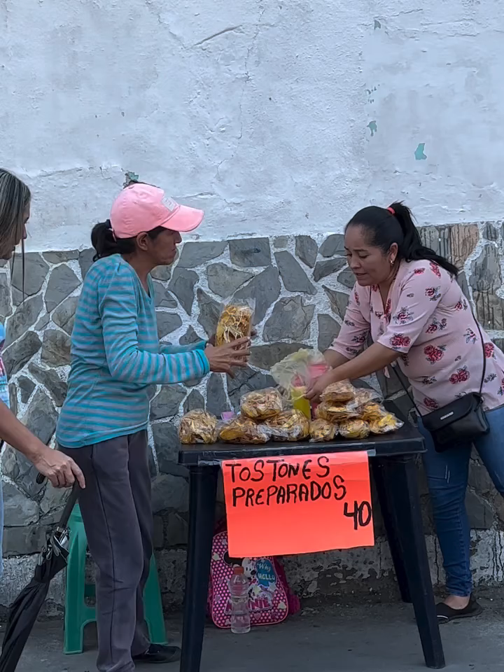 Su hija le lloró por que no tenían comida 🥹 Dios es bueno 🙏🏻